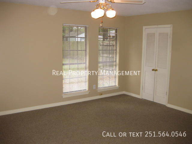 Building Photo - 531 Cheryil Ln