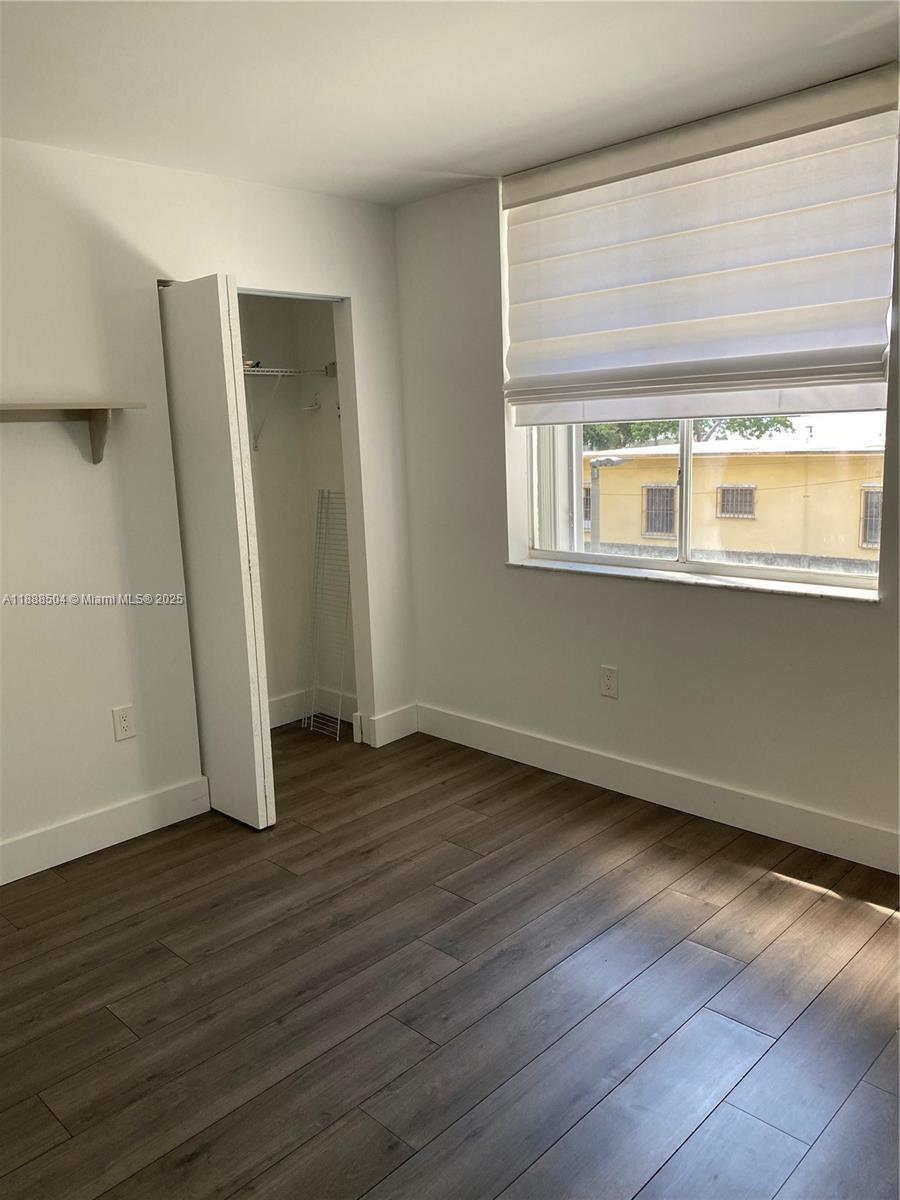 Building Photo - 126 SW 17th Rd