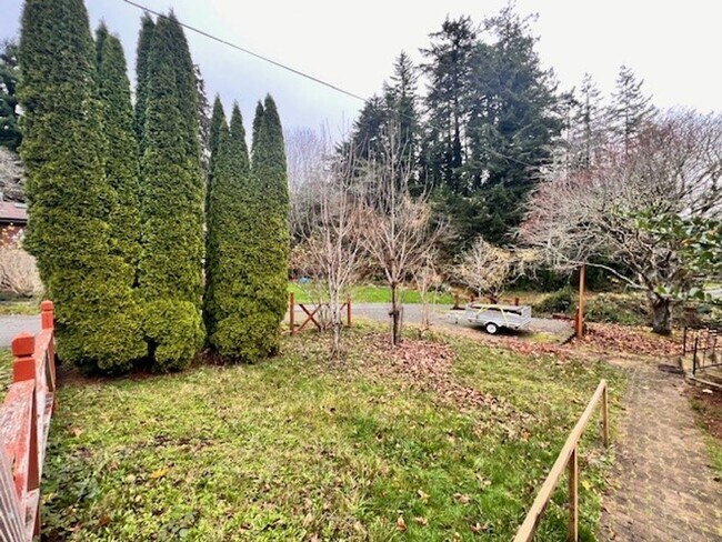 Building Photo - 2167