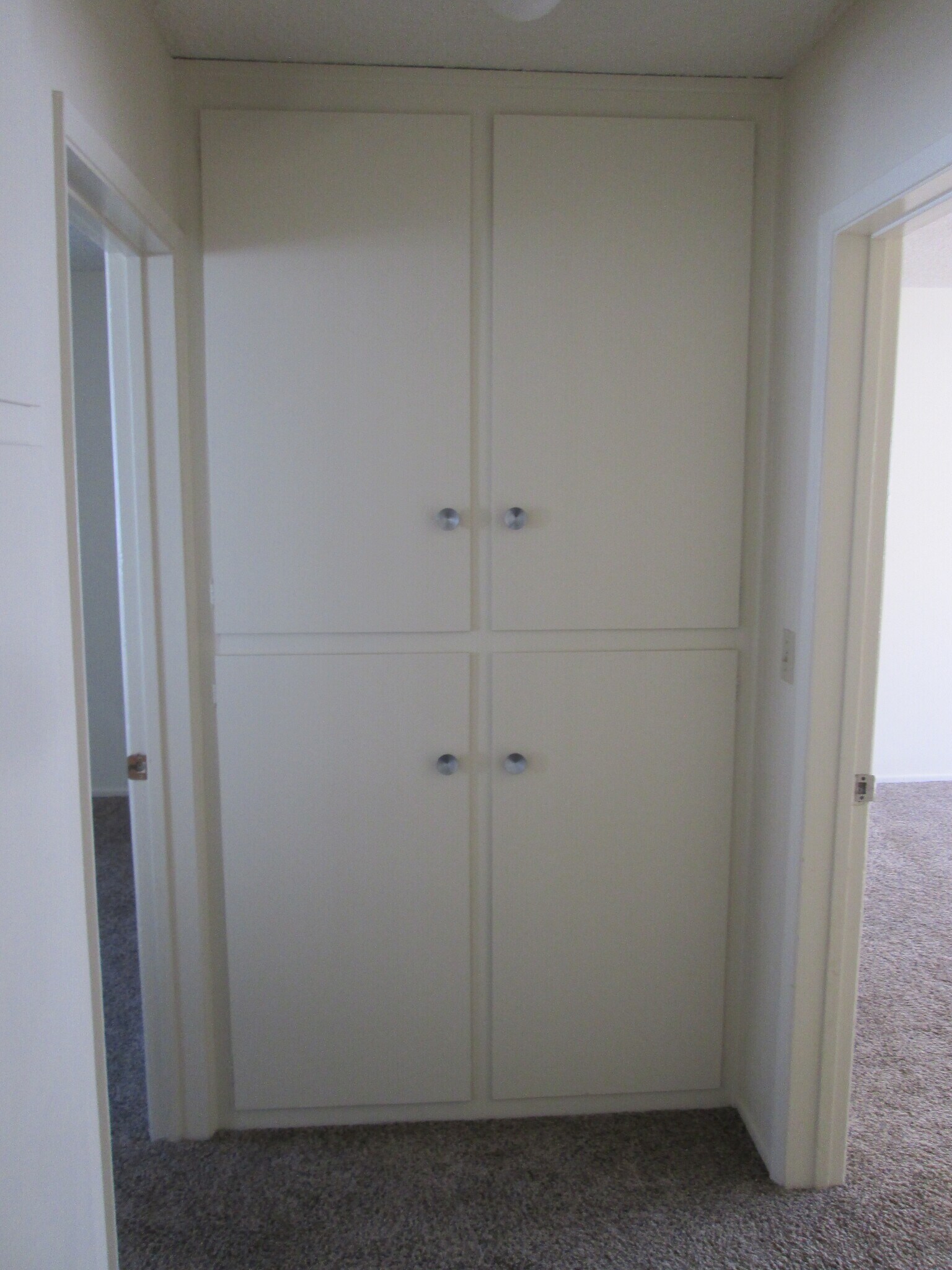 Building Photo - 240 Ellwood Beach Dr