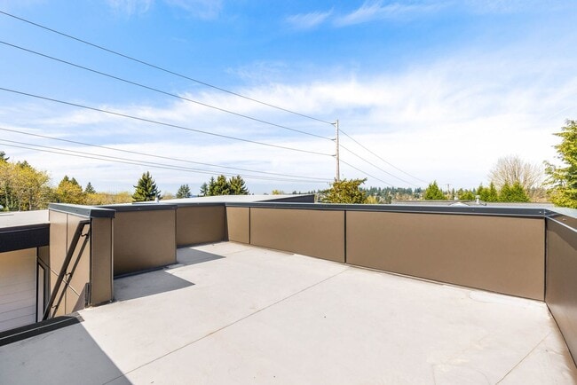 Building Photo - 108 6th St South