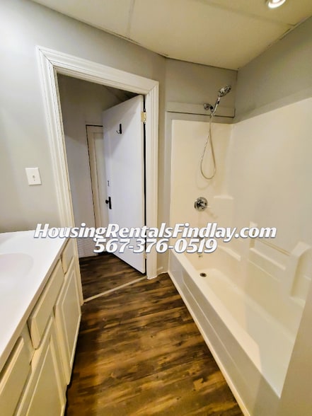 Building Photo - 333 Portz Ave