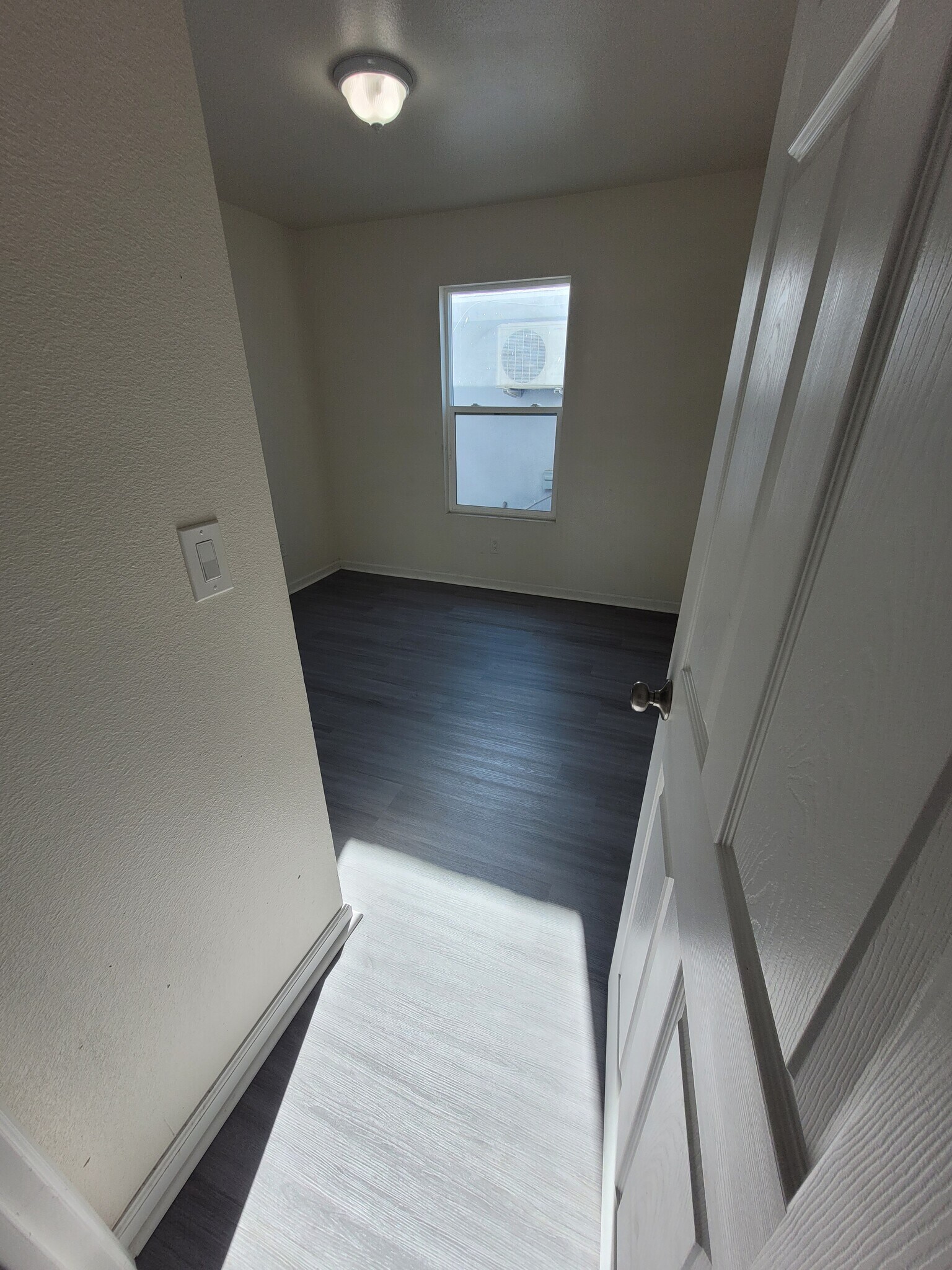 Building Photo - 11017 Condon Ave