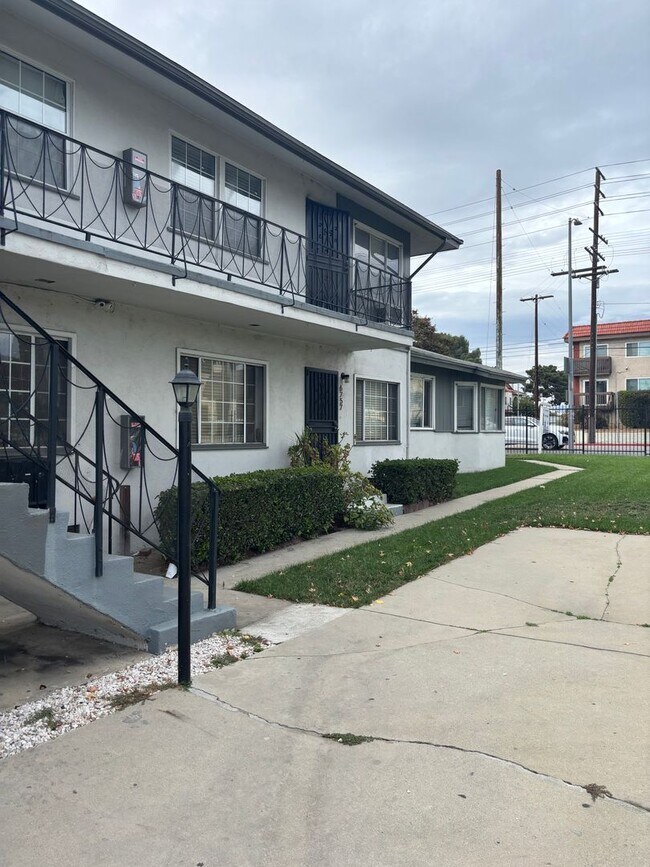 Primary Photo - 6761 Atoll Ave