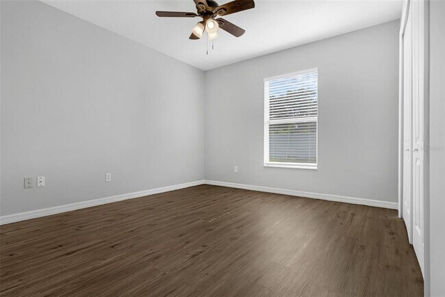 Building Photo - 10621 Cedar Forest Cir