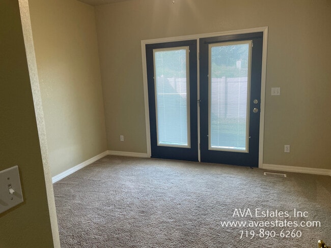 Building Photo - 1705 Aquila Dr