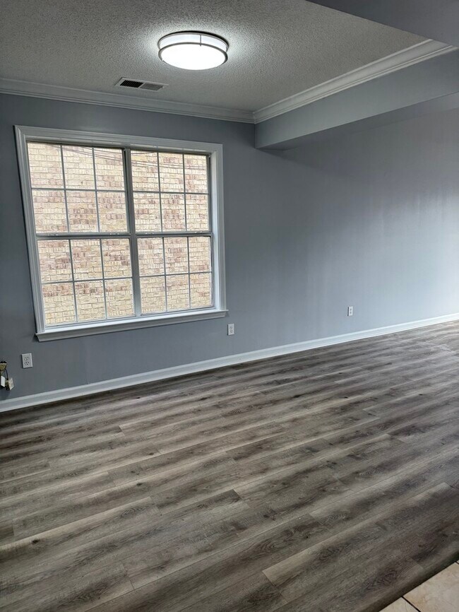 Building Photo - 7857 Windy Willow Rd