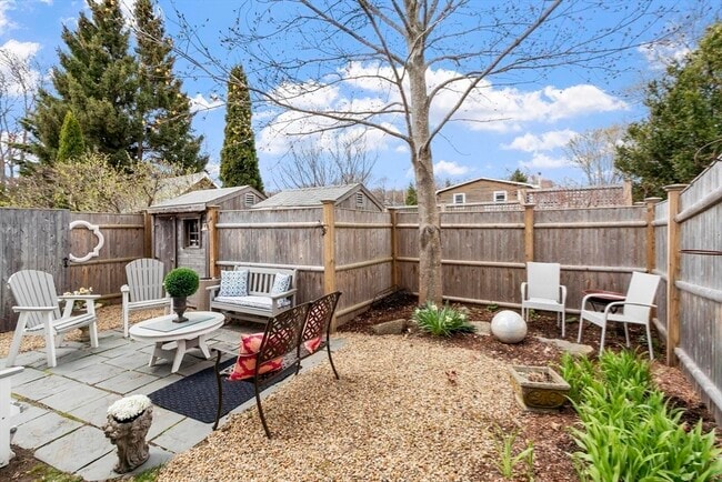 Building Photo - 34 High St