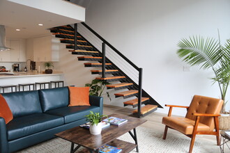 Building Photo - The Warhol Lofts