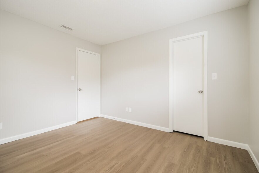 Building Photo - 9556 Brimton Dr