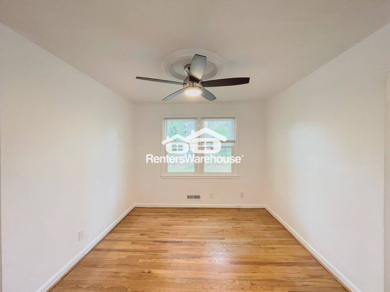 Building Photo - 4837 Milan Dr