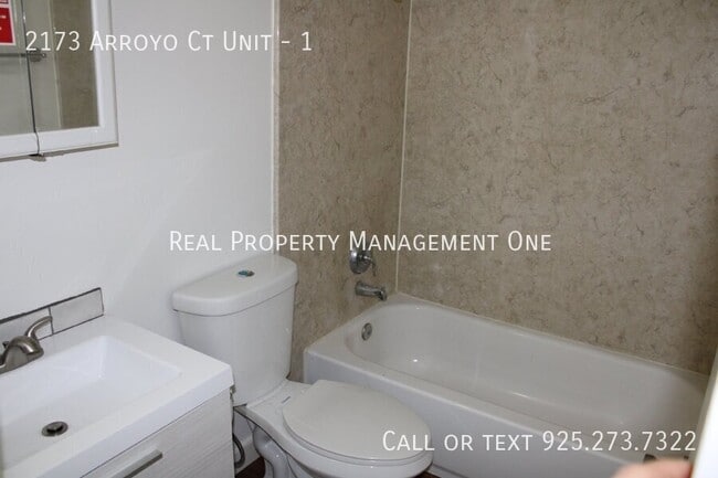 Building Photo - 2173 Arroyo Ct