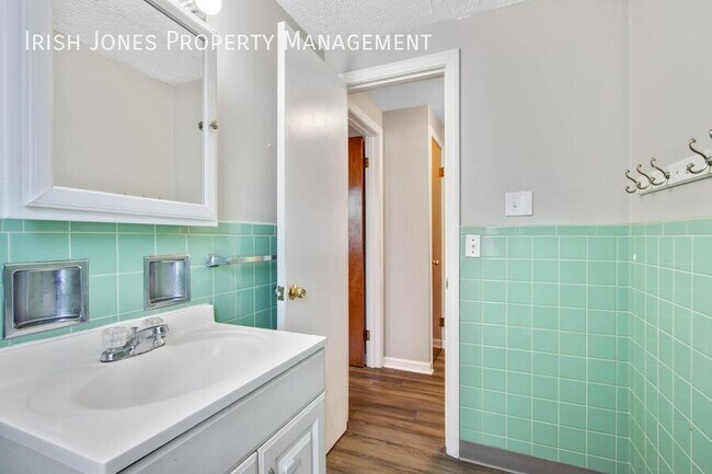 Building Photo - 880 Millersport Hwy