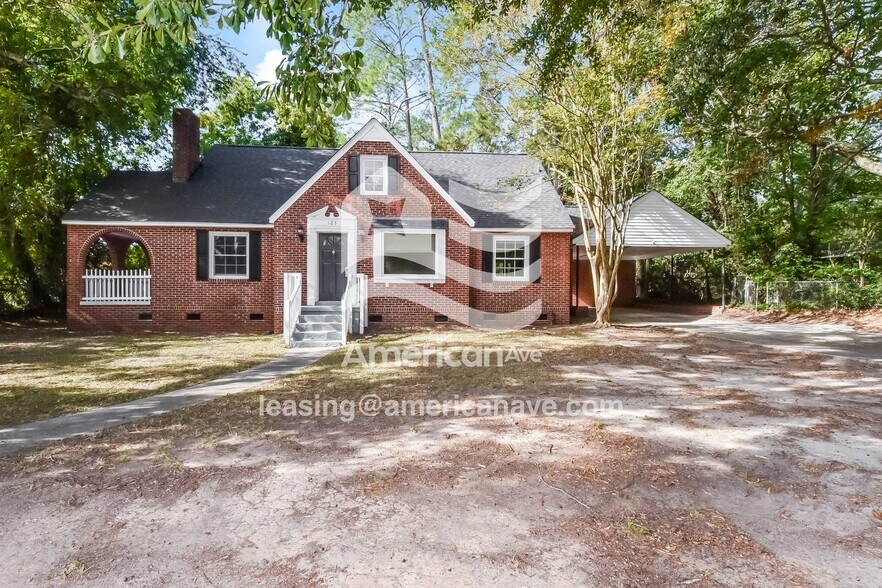 Building Photo - 123 Hendrix St