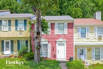Building Photo - 2945 Aspen Woods Entry