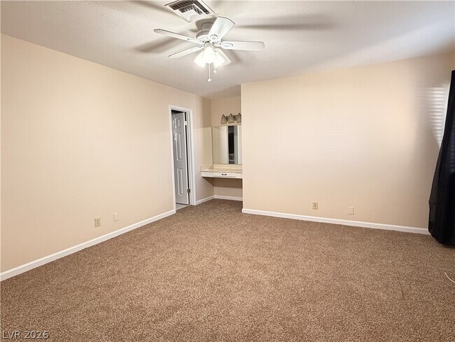 Building Photo - 3267 Dawnflower St