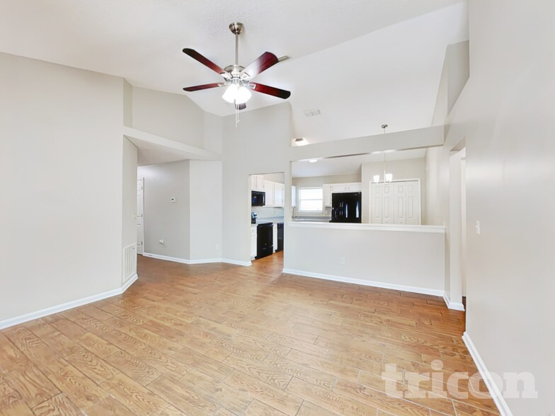 Building Photo - 3099 Wavering Ln