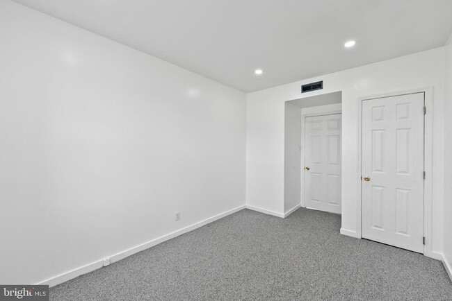 Building Photo - 3149 Willits Rd
