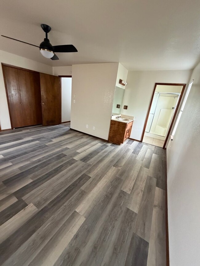 Building Photo - 3 bedroom 2 bath home for rent