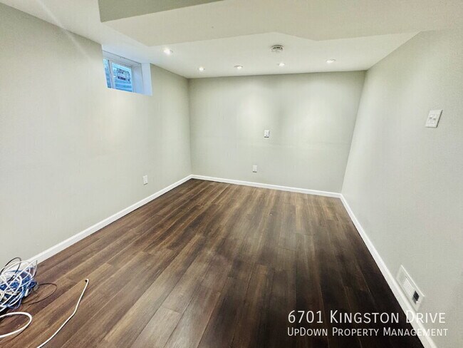 Building Photo - 6701 Kingston Dr