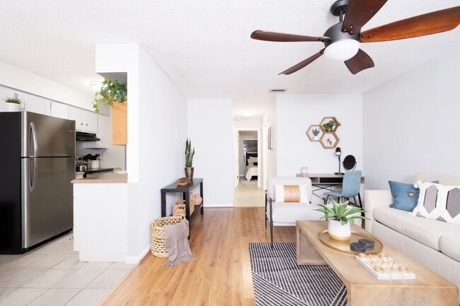 Building Photo - 3431 NW 21st Dr