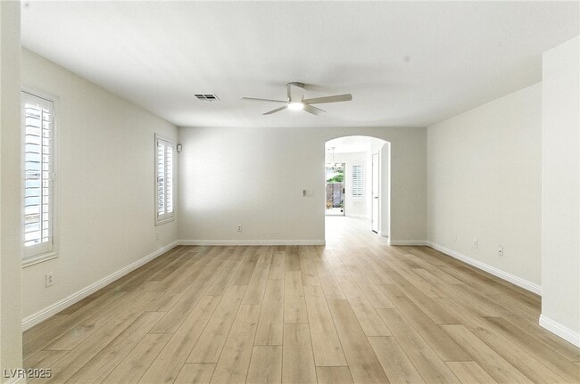 Building Photo - 10950 Crispinio St