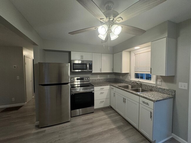 Building Photo - 6440 Highway 135 NE