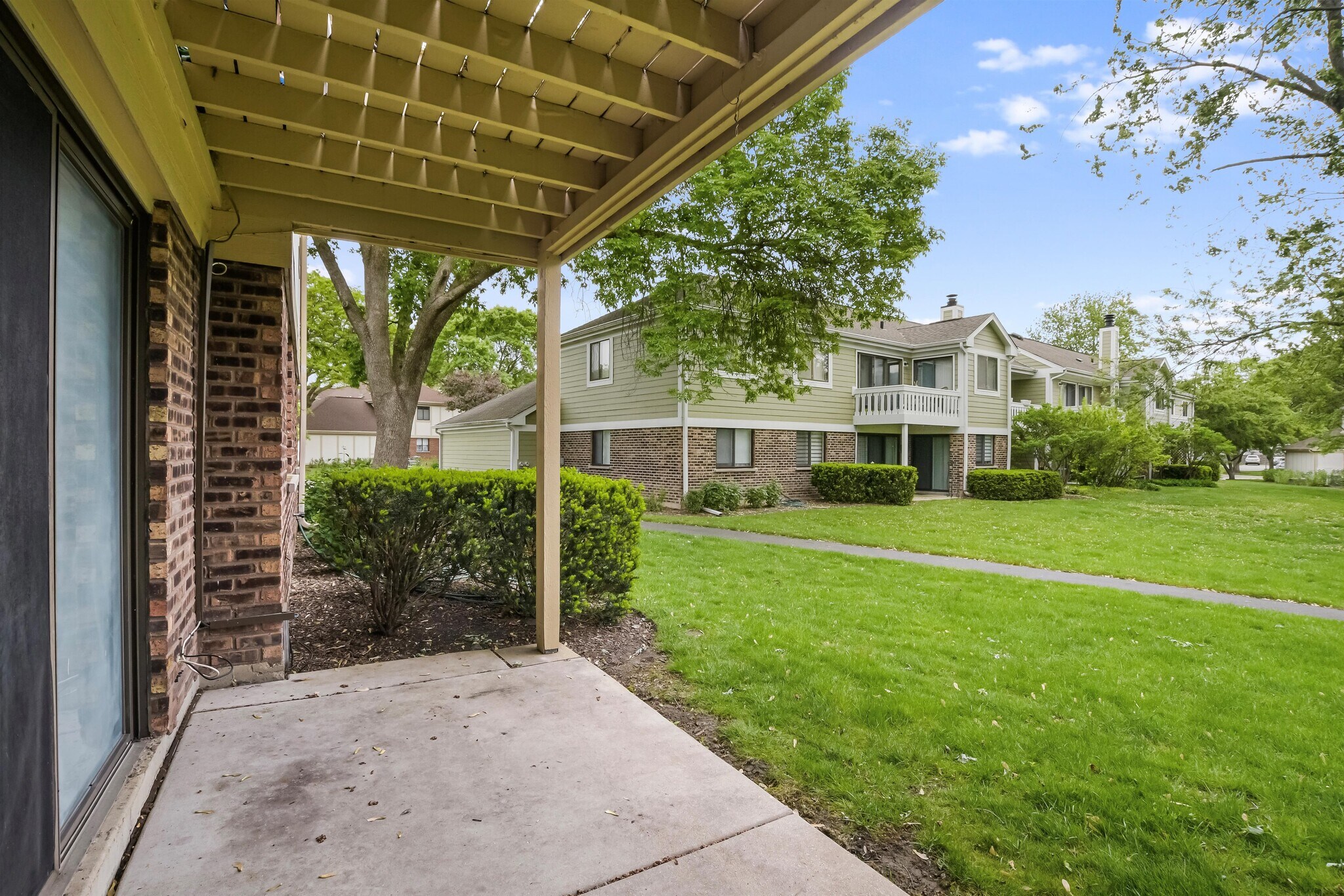 Building Photo - 1155 Silverwood Ct