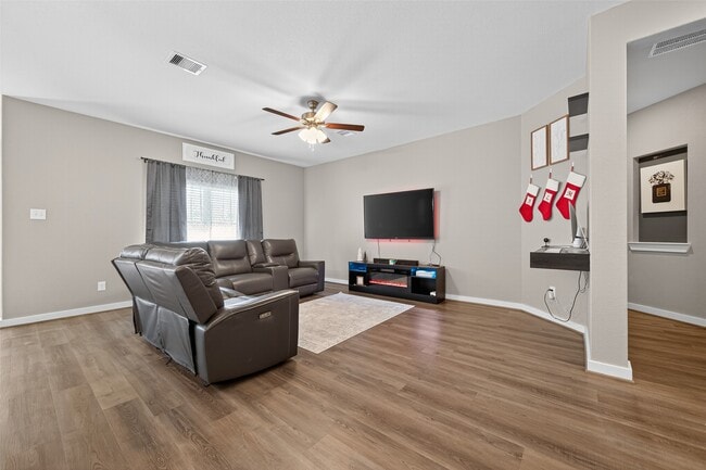 Building Photo - 30301 Kingston Heath Dr