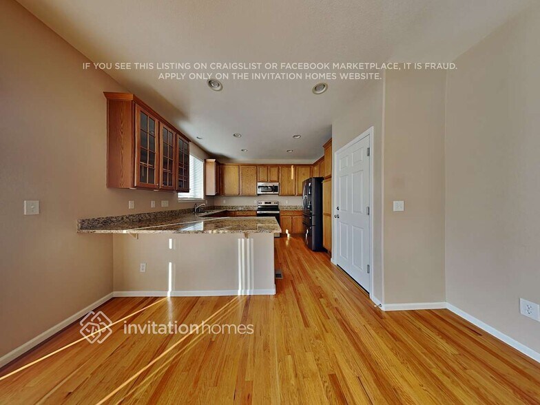 Building Photo - 10297 Waco Ct