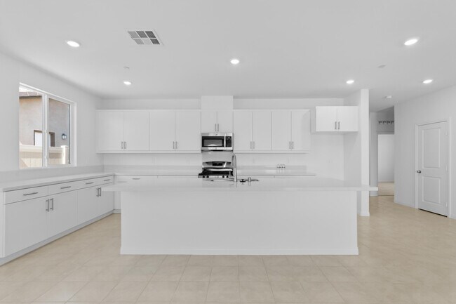 Building Photo - 79131 Sangria Ct