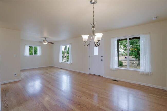 Building Photo - 2111 Nolte Dr