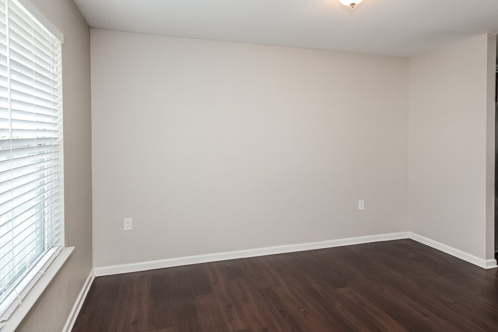 Building Photo - 2836 Meadow Creek Dr