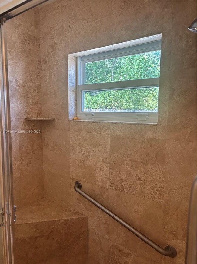 Building Photo - 42 Transylvania Ave