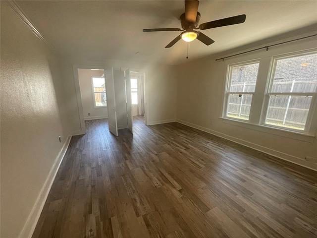 Building Photo - 3320 W 5th St