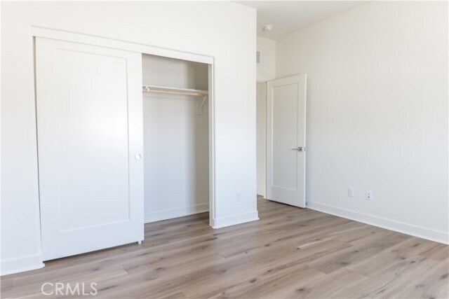 Building Photo - 35963 Bertain Dr