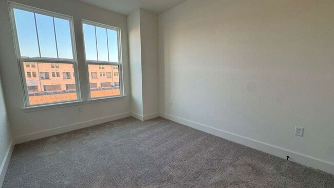 Building Photo - 15244 Groveside Rd