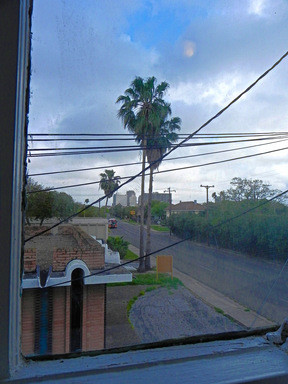 Building Photo - 615 S Tancahua St