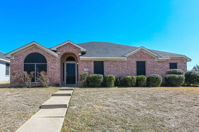 Primary Photo - 1706 Country Crest Ln