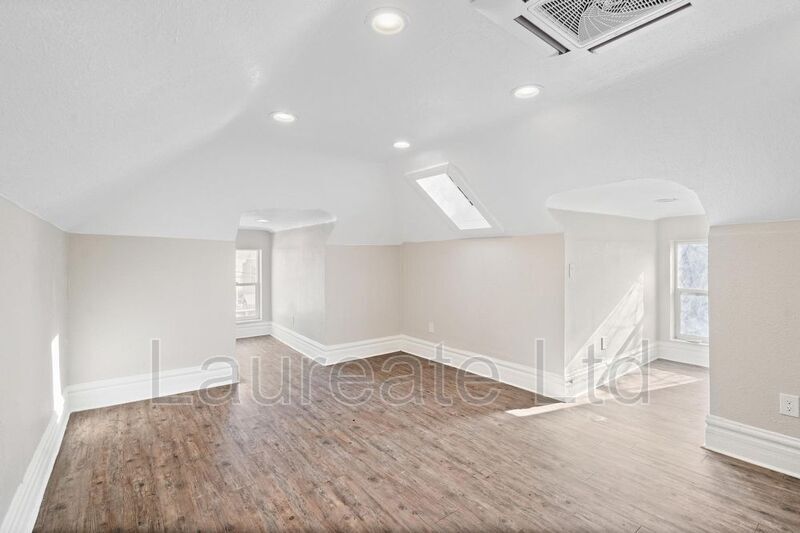 Building Photo - 252 Lincoln St