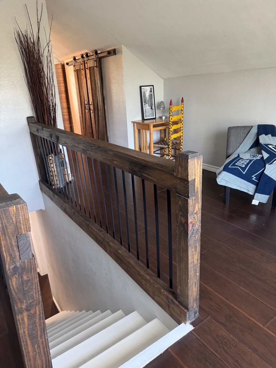 Upstairs Loft - 2328 Shanks Rd