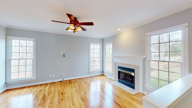 Building Photo - 7819 Red Oaks Trail