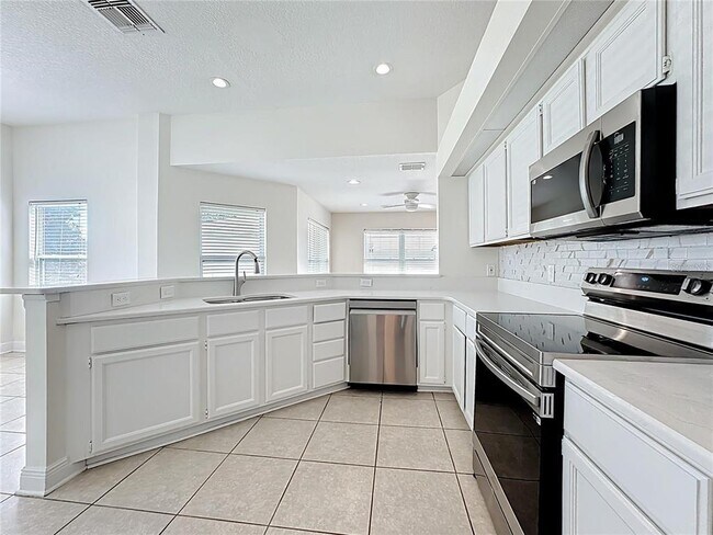 Building Photo - 1722 Wood Violet Dr