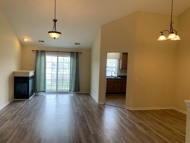Building Photo - 2-Bedroom, 2-Bath Condo for Lease – Manors of Regency, Shelby Township