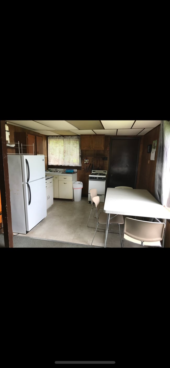 Primary Photo - 6636 W Lake Dr