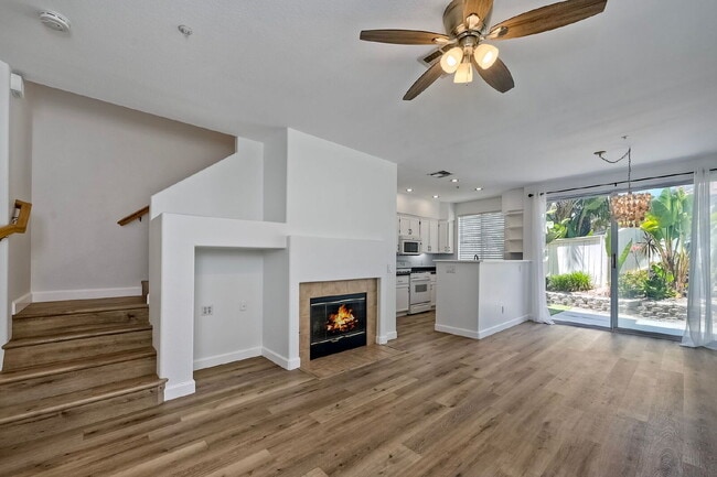 Building Photo - Cozy Condo  Saxony at Encinitas Ranch