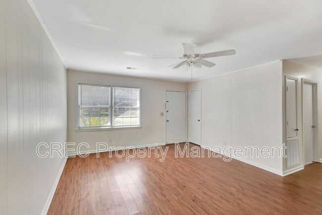 Building Photo - 1200 Margaret Dr