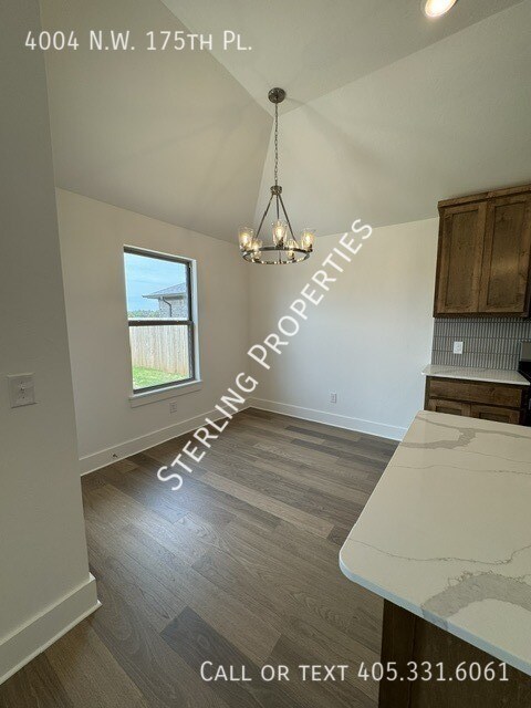 Building Photo - 4004 NW 175th Pl