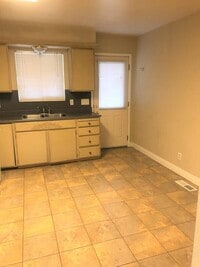 Building Photo - 505 W 1100 N