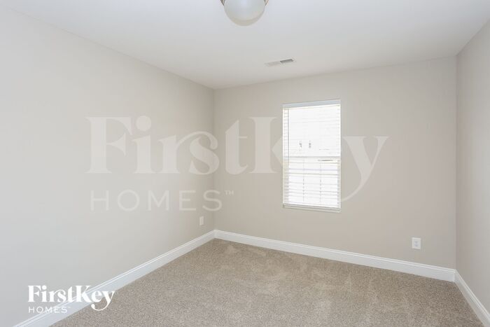 Building Photo - 2035 Samantha Dr